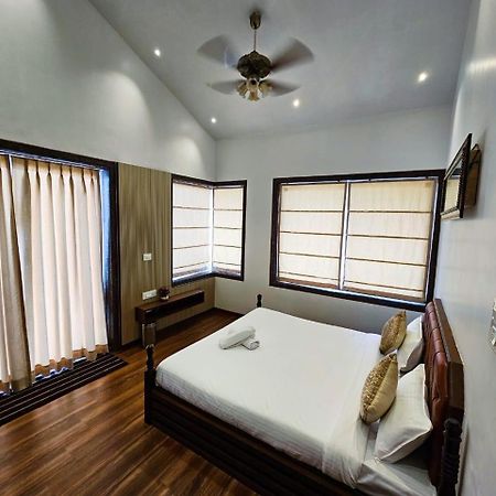 Premium Chalet Lonavala Luaran gambar