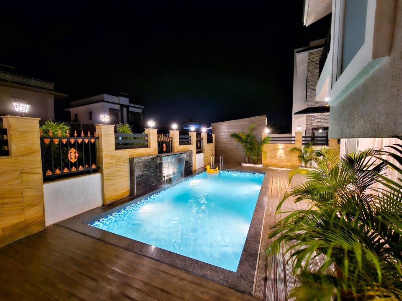 Premium Chalet Lonavala Luaran gambar