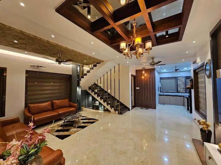 Premium Chalet Lonavala Luaran gambar