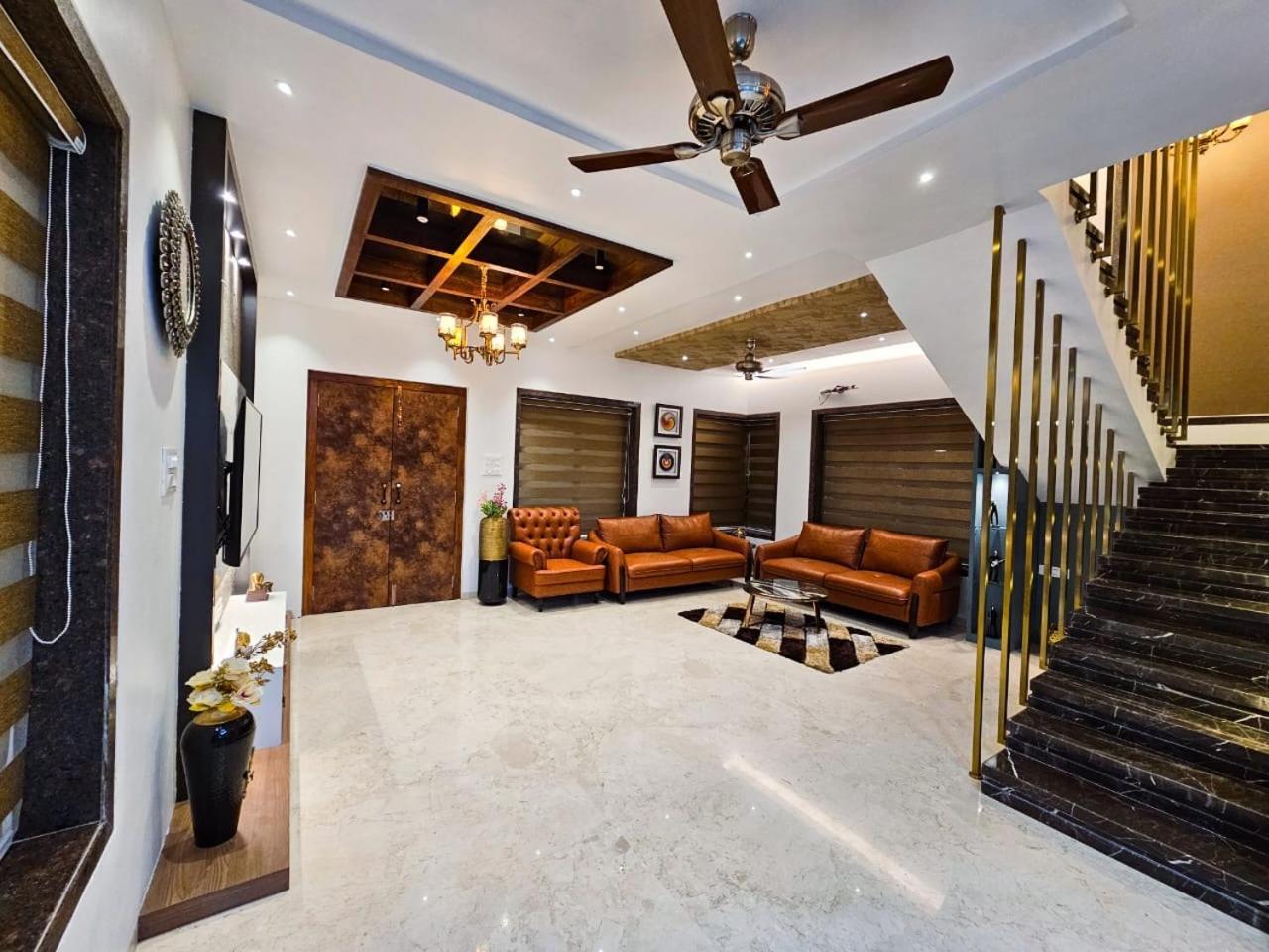 Premium Chalet Lonavala Luaran gambar