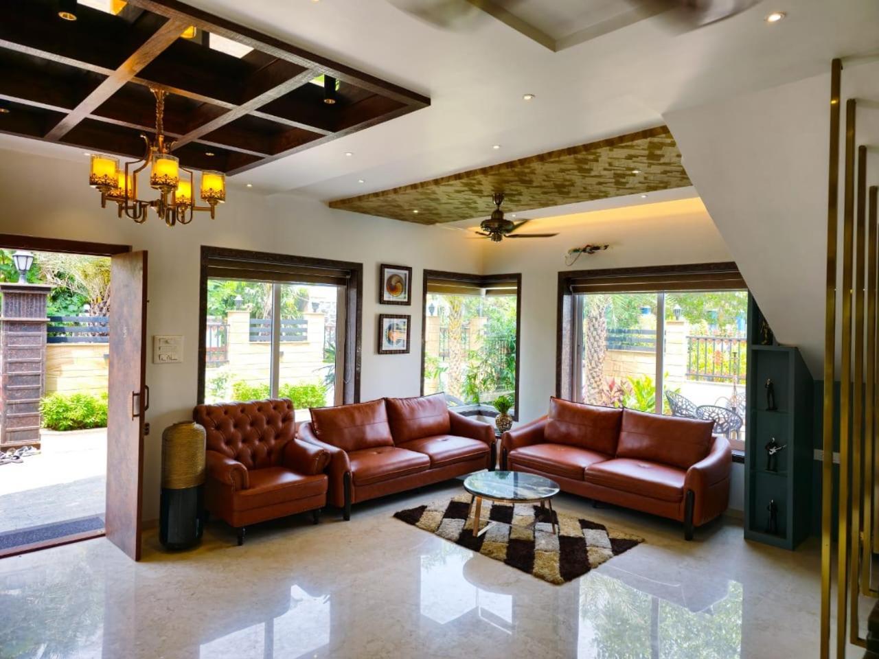 Premium Chalet Lonavala Luaran gambar