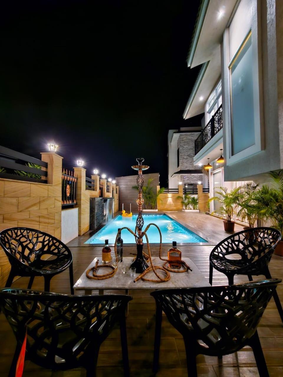 Premium Chalet Lonavala Luaran gambar
